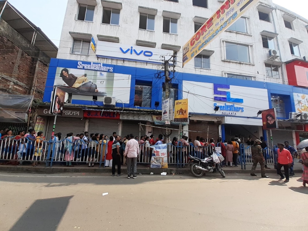 Sreeleathers Baruipur store branding and hoarding by Ad-Venture